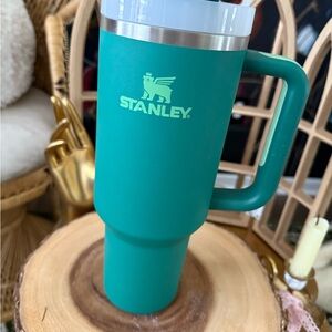 Stanley Green Dining Mug with Handle and Stainless Steel Rim